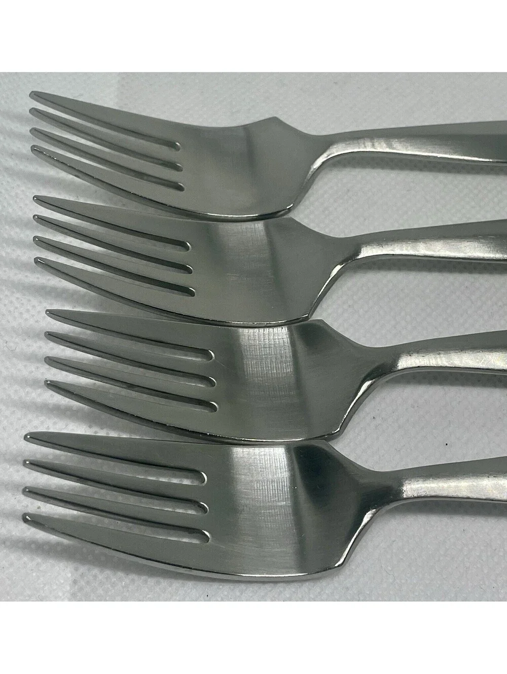 (4) Gourmet Settings STEELGRASS 18/8 Stainless Salad Fork Lot ~ 6.75”